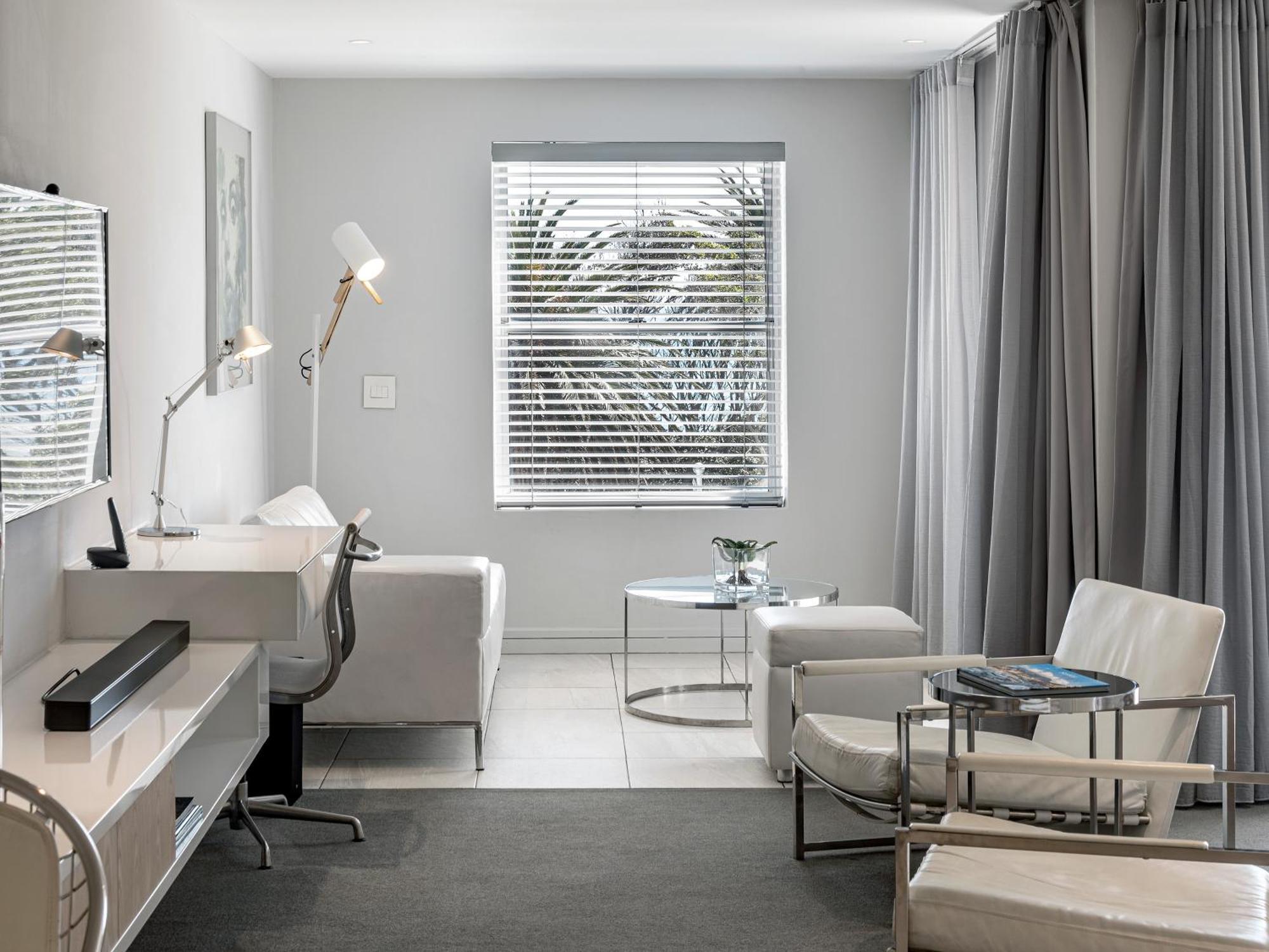 فندق بوتيك ساوث بيتش كامبس باي كيب تاون الغرفة الصورة A typical office at the clinic